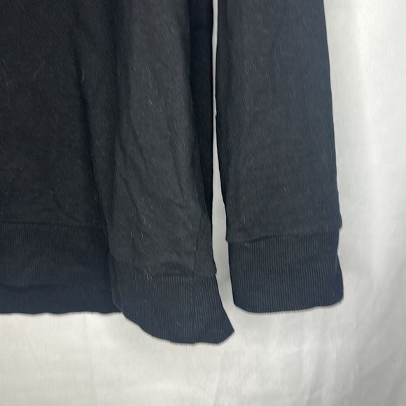 DIVIDED CHEETAH GRAPHIC CREWNECK (Medium) - Picture 5 of 7